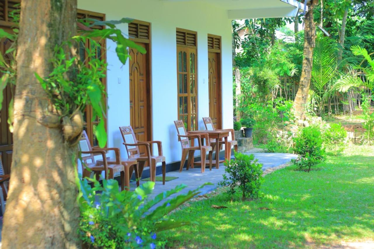 Medawatta Villa Mirissa Luaran gambar