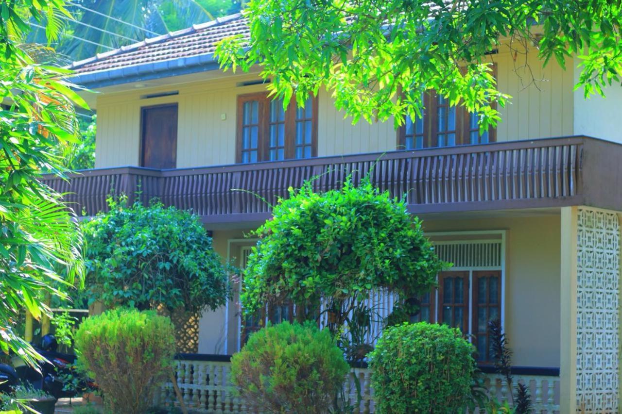 Medawatta Villa Mirissa Luaran gambar
