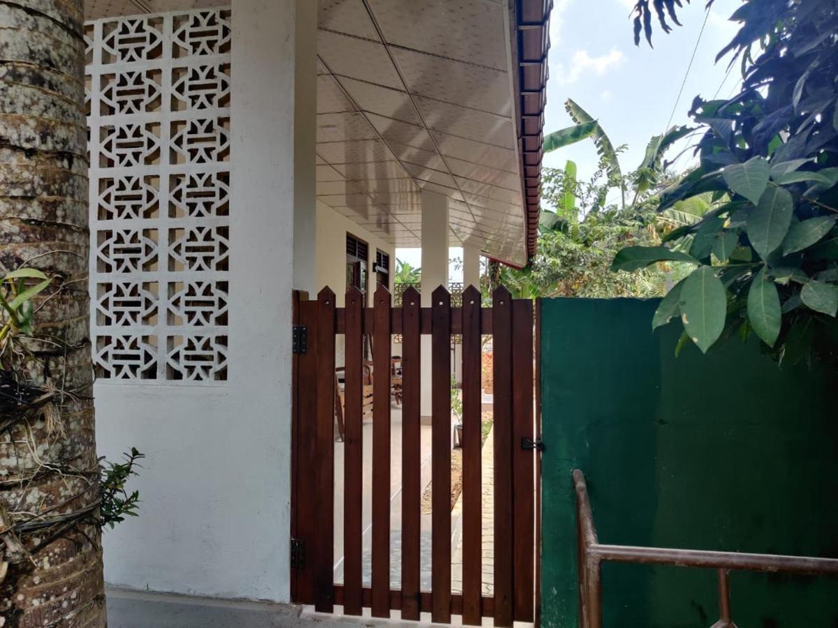 Medawatta Villa Mirissa Luaran gambar